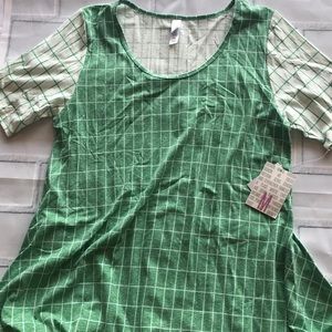LuLaRoe Perfect T (medium)